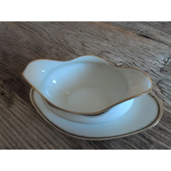 LIMOGES, FRANCE gold encrusted M. REDON 10" Gravy Boat Attached Under Plate - Picture 10 of 16